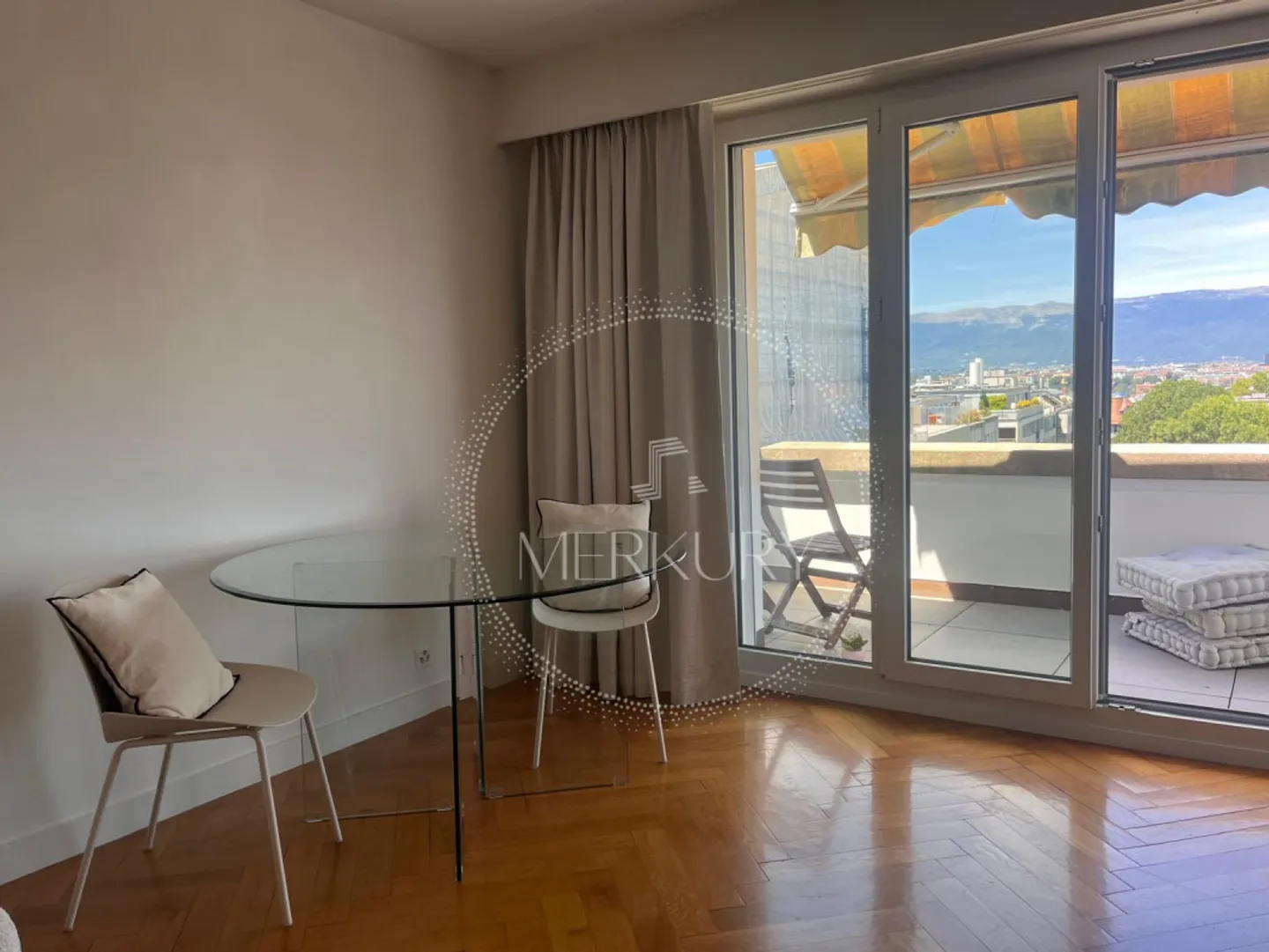 Charmante Wohnung mit Traumhaftem Blick - Foto 4 von 10