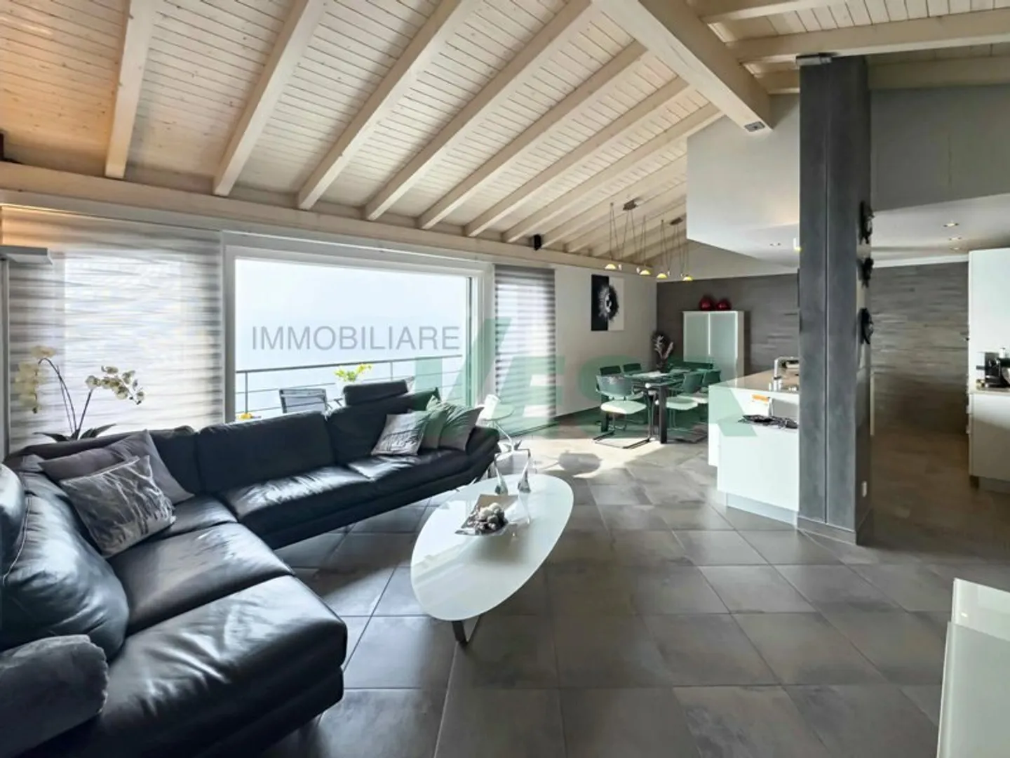 Villa unifamiliare moderna e luminosa con una magnifica vista aperta - Foto 4 di 13