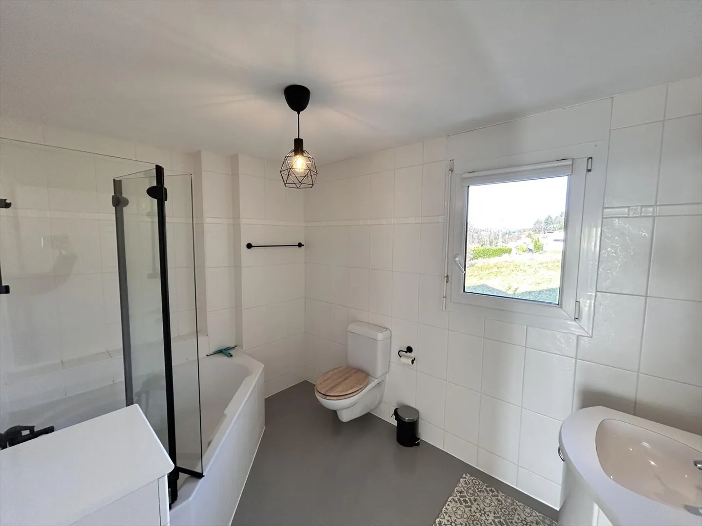 Semi-Detached House 5.5 Rooms - Photo 7 of 13