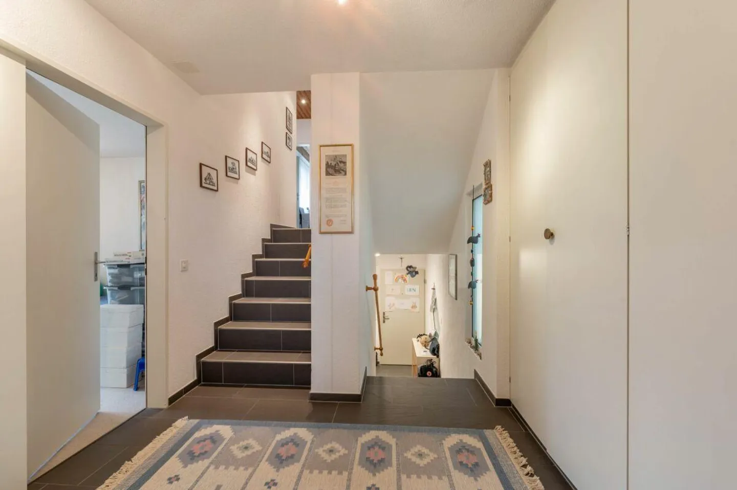 Nähe Stadtzentrum - grosszügige familienfreundliche 4.5-Zimmer-Maisonette-Wohnung - Foto 6 von 20