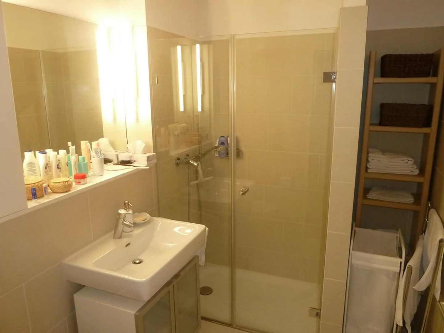 Appartement de 1,5 pièce de haute qualité avec jardin - Photo 4 sur 7