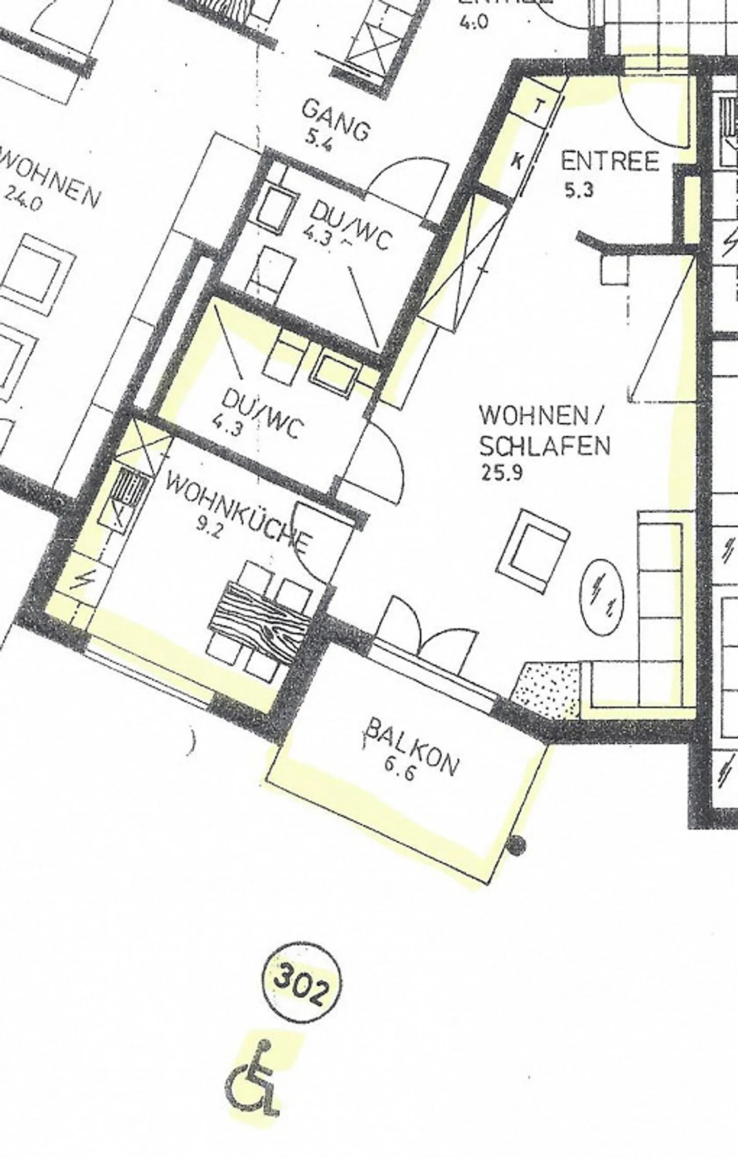 Centrale, attraente con cucina separata - Foto 7 di 7
