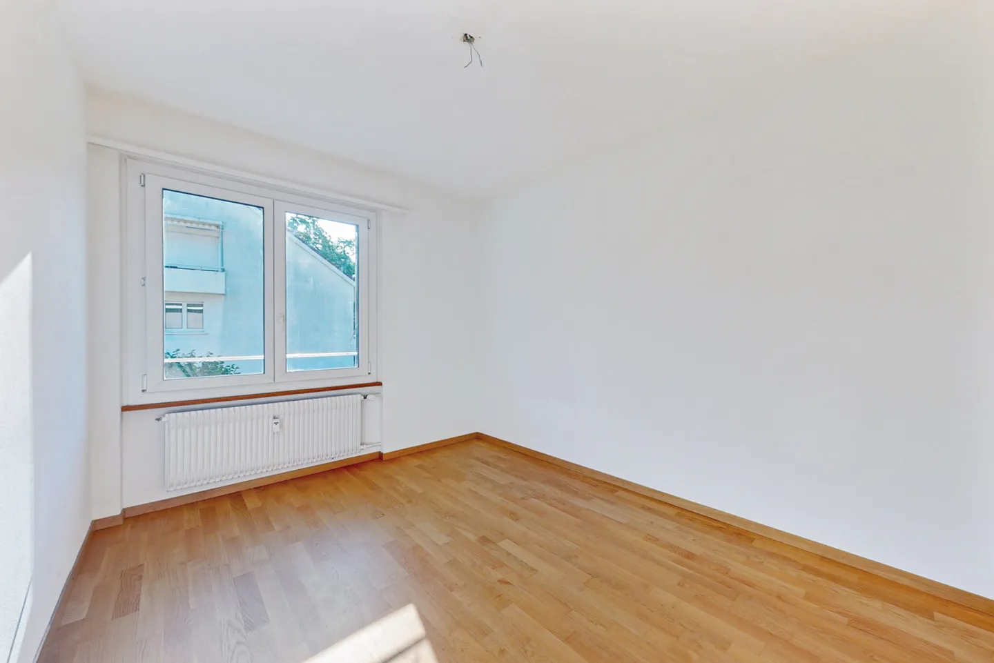 Bright Apartment in Quiet Area - Photo 5 of 10
