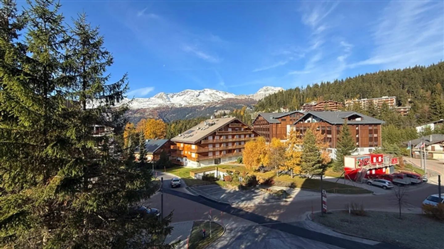 Appartamento 4,5 locali con vista sul campo da golf Ballesteros a Crans-Montana - Foto 11 di 15