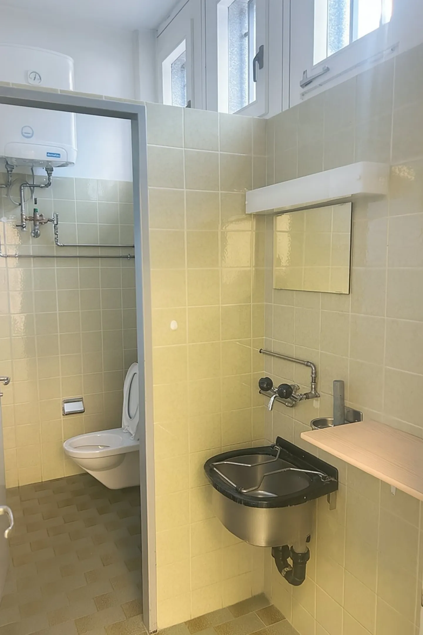 FFS Faido Station: multifunctional commercial space of approx. 132 m2 - Photo 3 of 7