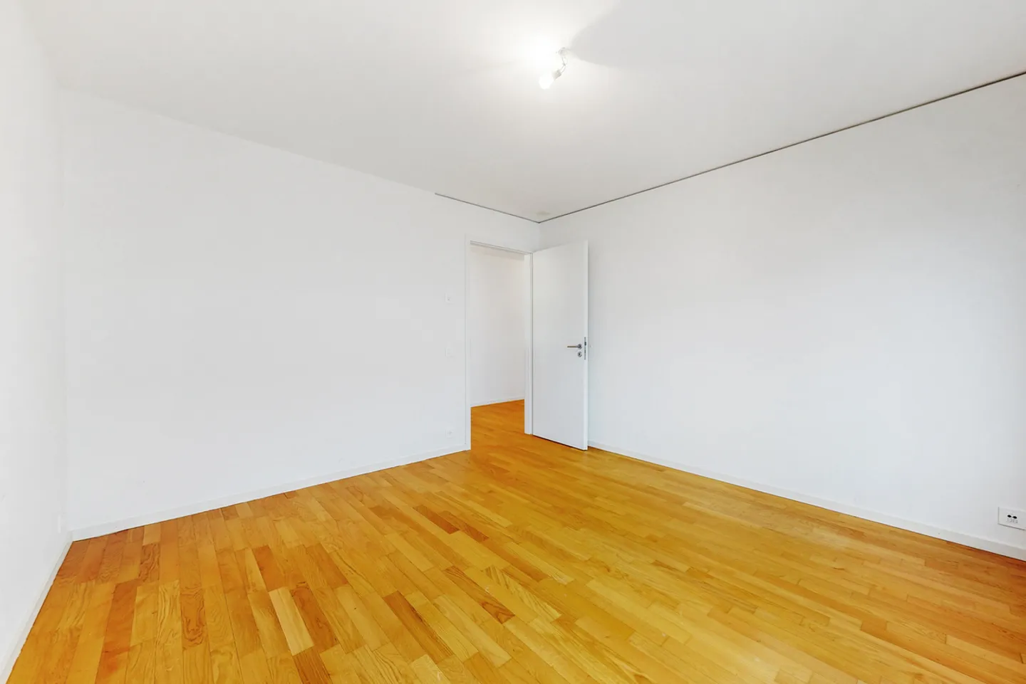 Schöne Wohnung - Viertel von Sallaz - Foto 4 von 9