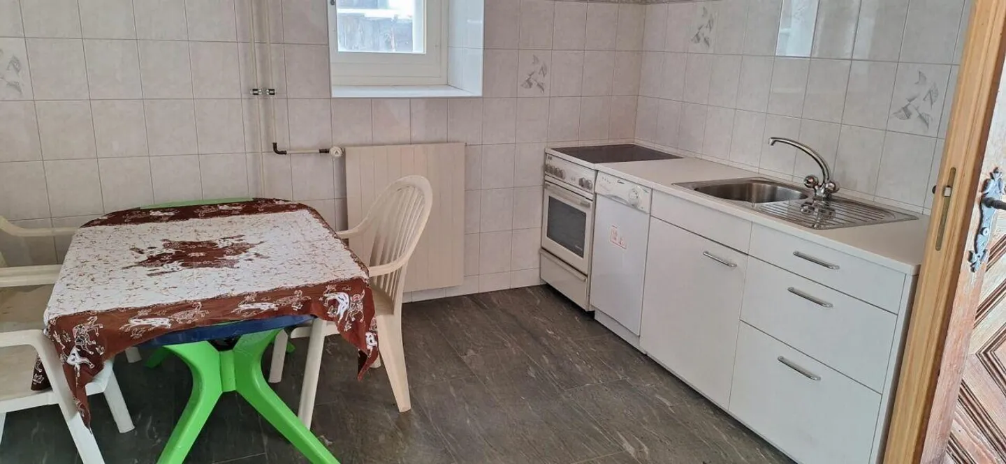 Charming Duplex with Garden - Photo 9 of 13