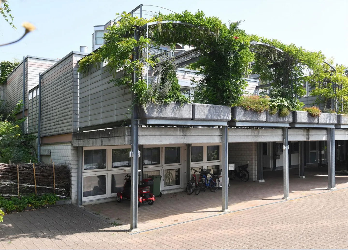Terrace House in Lindhalde Worb with a View of the Bernese Alps - Photo 1 of 16