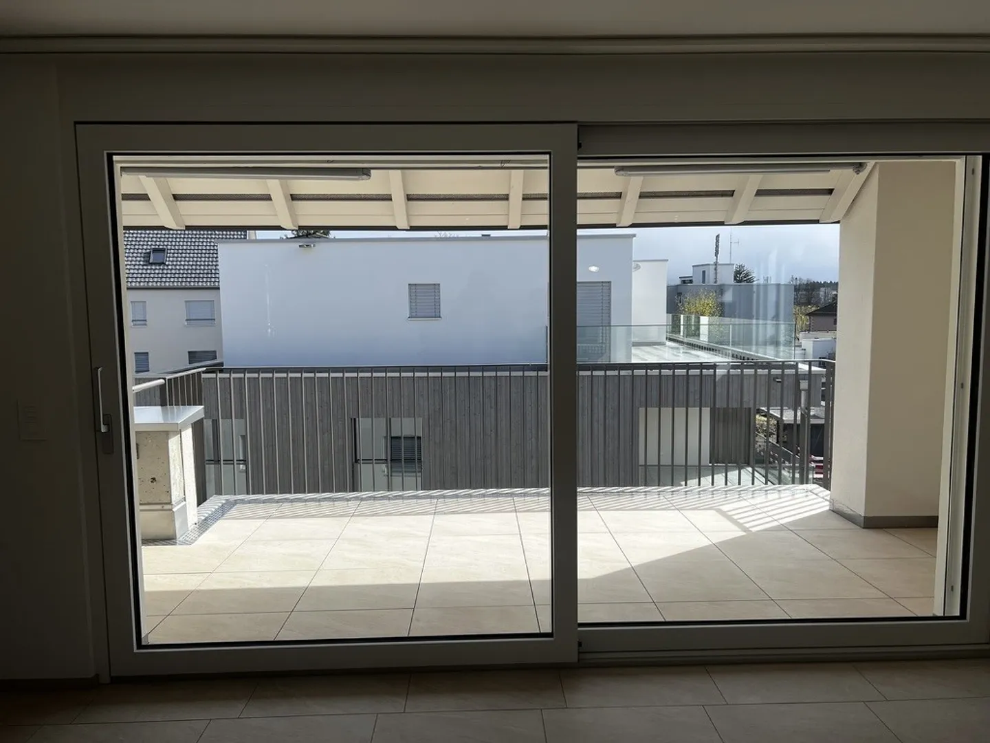 Prima occupazione: Moderno appartamento di 4,5 locali in una posizione centrale e tranquilla a Bülach - Foto 16 di 21