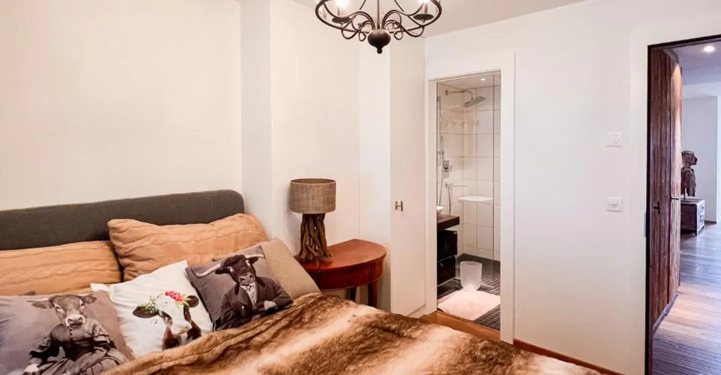 Elegant Apartment in Crans-Montana - Photo 4 of 11