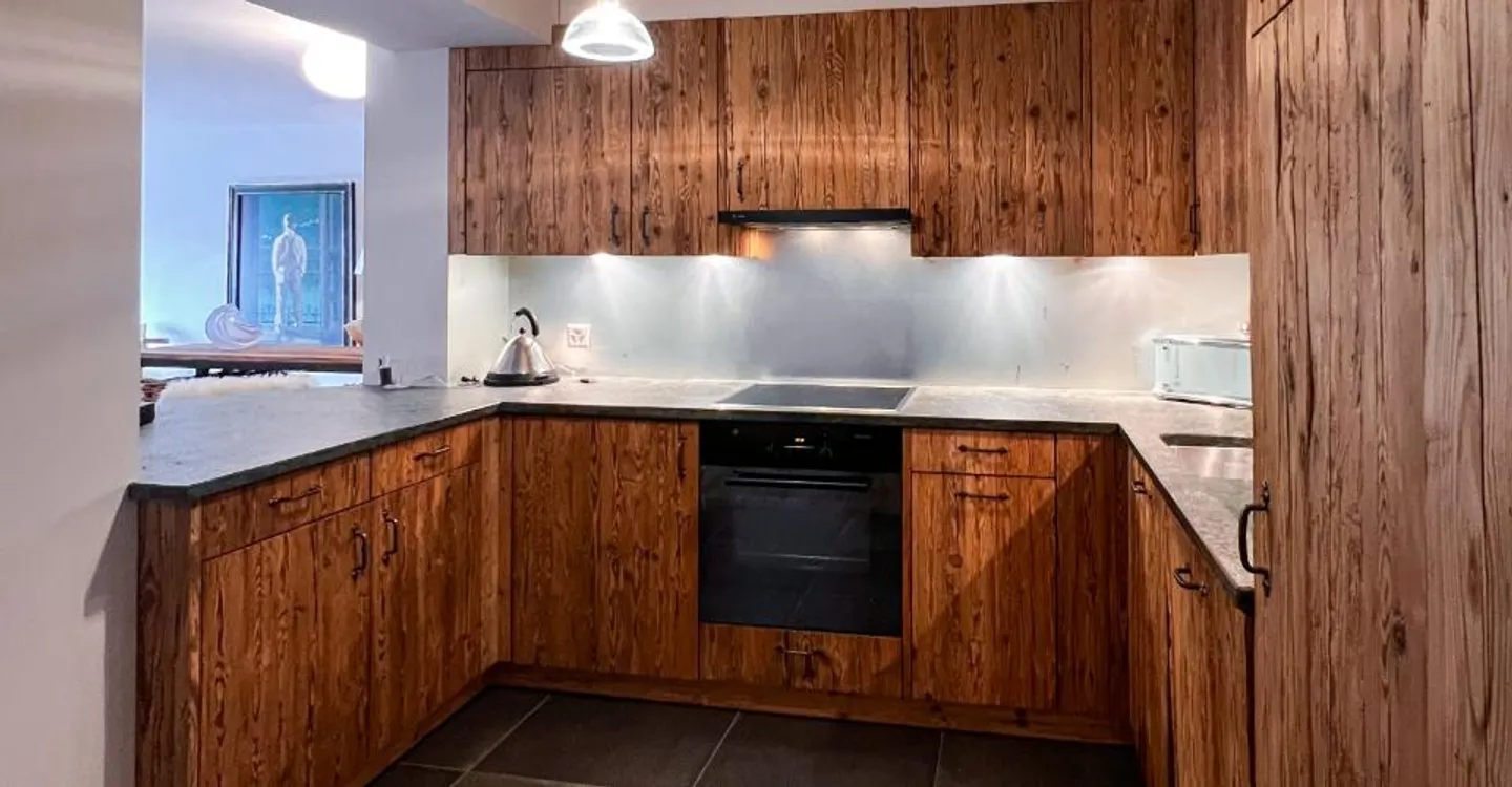 Elegant Apartment in Crans-Montana - Photo 5 of 11