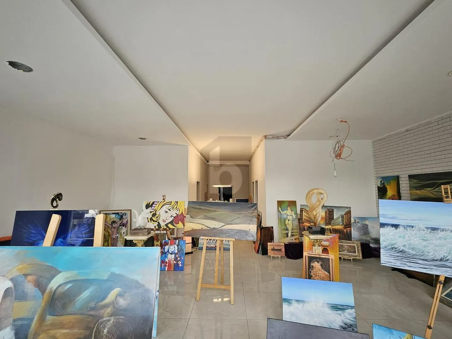 NEGOZIO, STUDIO, UFFICIO, ATELIER IN POSIZIONE STRATEGICA - Foto 4 di 6