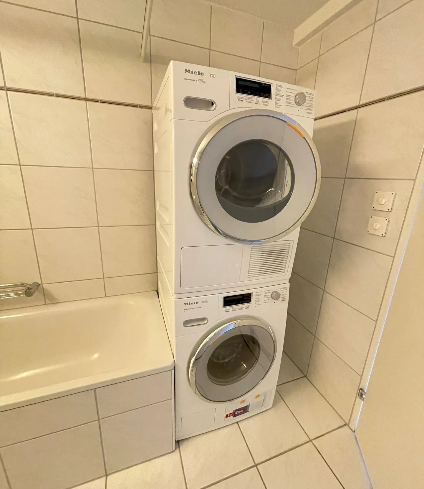 2,5-Zimmer Bijou mit Aussicht und Option auf Atelier - exklusiv am Rennweg 30 - Foto 7 von 9