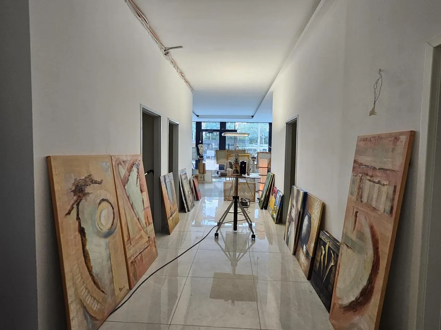 NEGOZIO, STUDIO, UFFICIO, ATELIER IN POSIZIONE STRATEGICA - Foto 5 di 6