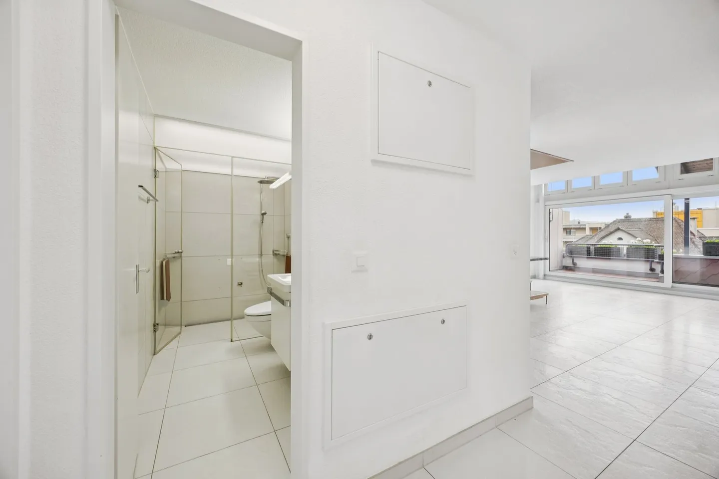 Modern 5-room maisonette apartment with city view in Dietikon - Photo 12 of 24