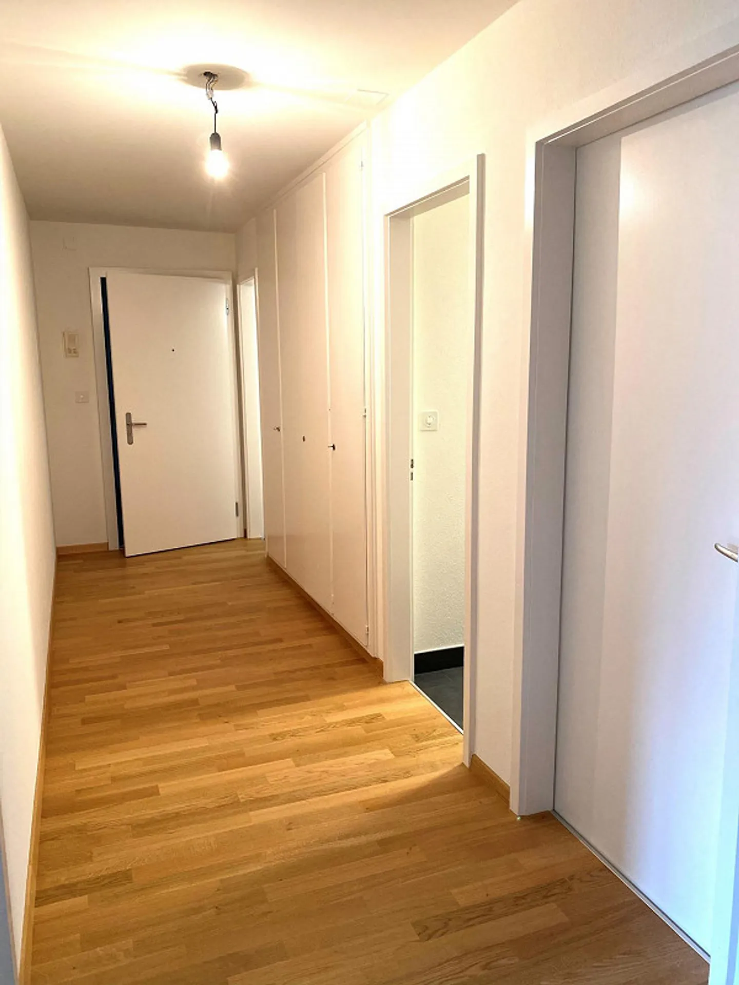 Appartamento 4 camere accogliente - Foto 3 di 7