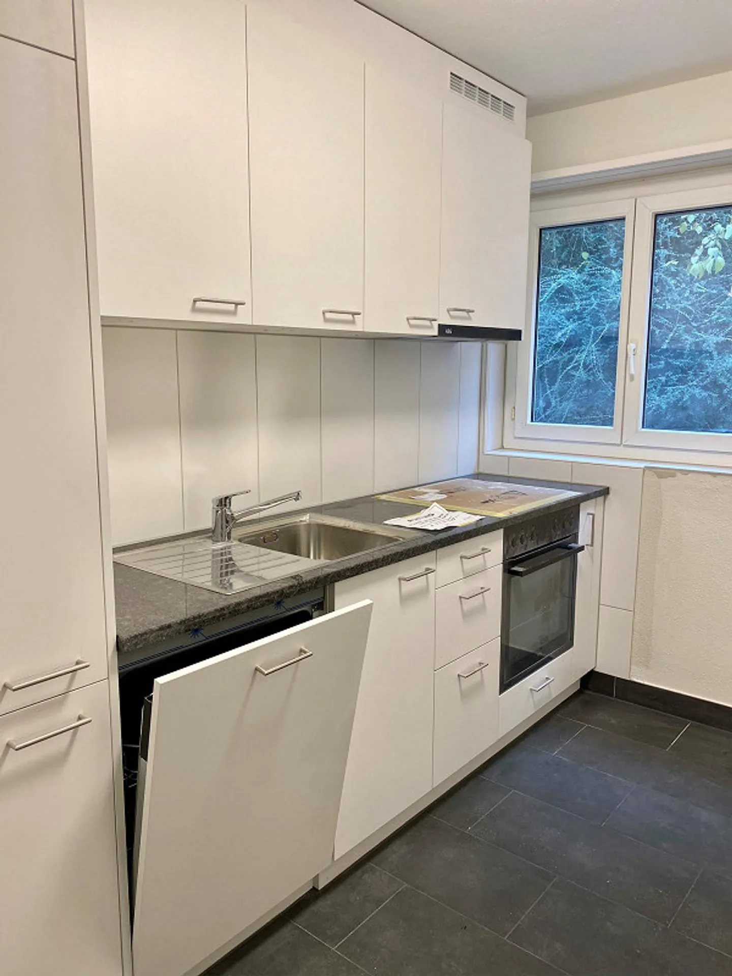 Appartamento 4 camere accogliente - Foto 1 di 7