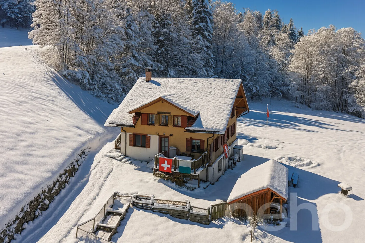 Magnifique chalet rénové - grand terrain et bord de rivière à Etivaz - Photo 1 sur 13