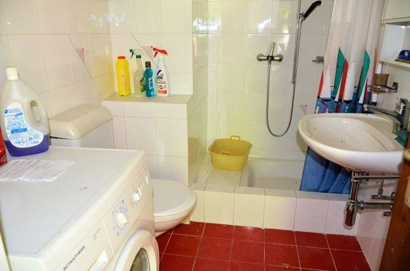 «4-Zimmer-Haus zum Ausbauen mit Garten am Fluss / Casa di 4 loc. da rinnovare con bel giardino vicino al fiume e splendida vista» - Foto 15 di 57