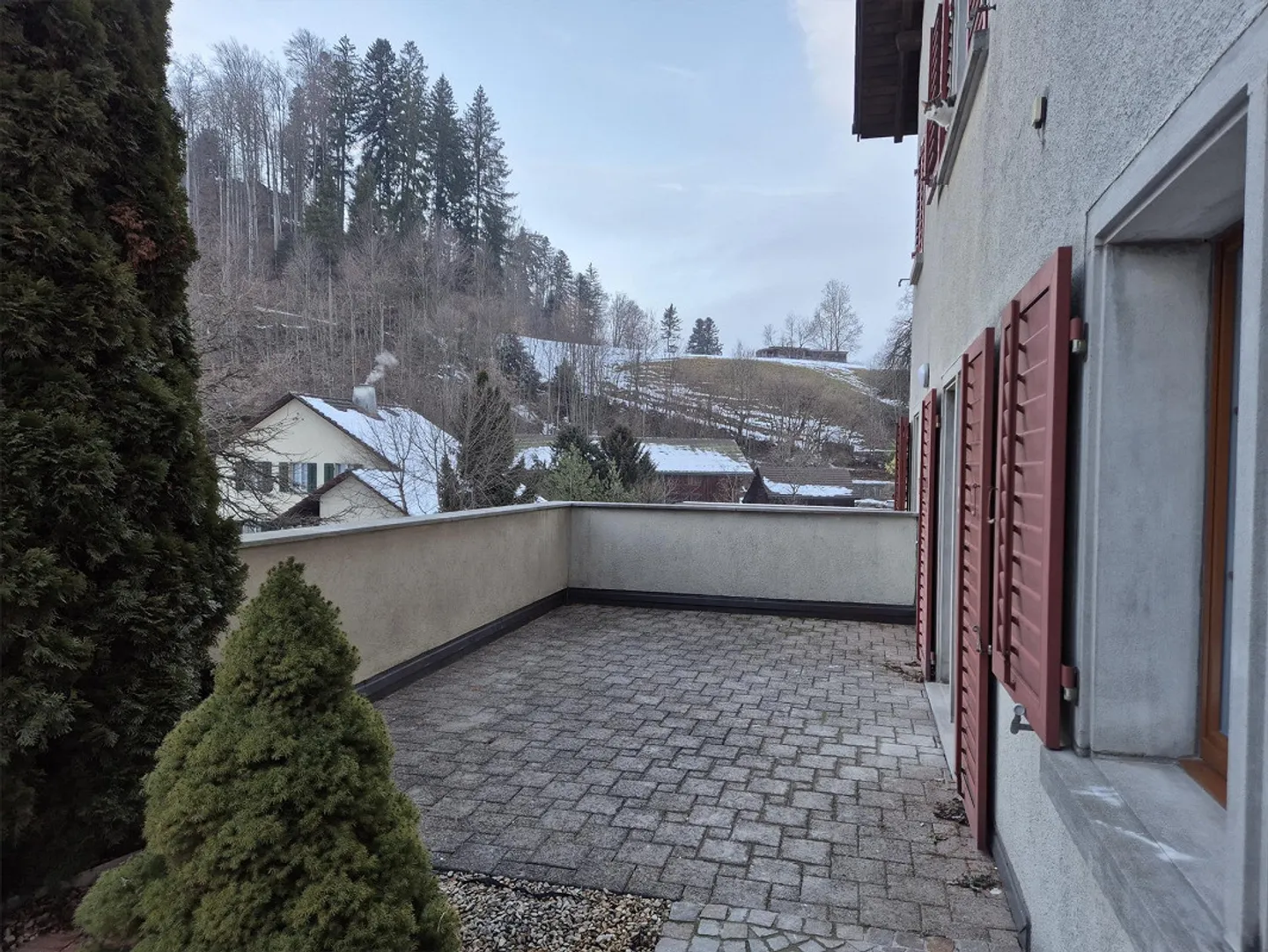 Appartement 4.5 pièces fraîchement rénové avec étang et jardin à louer - Photo 11 sur 16