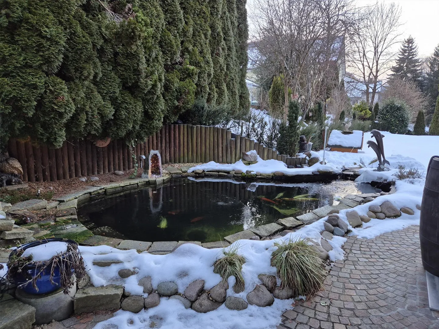 Appartement 4.5 pièces fraîchement rénové avec étang et jardin à louer - Photo 14 sur 16