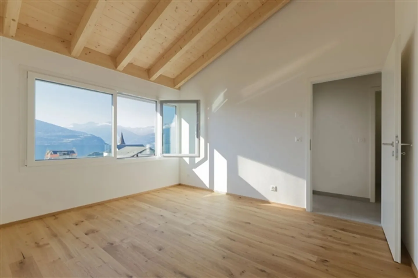 Villa a schiera con vista panoramica - Foto 8 di 12