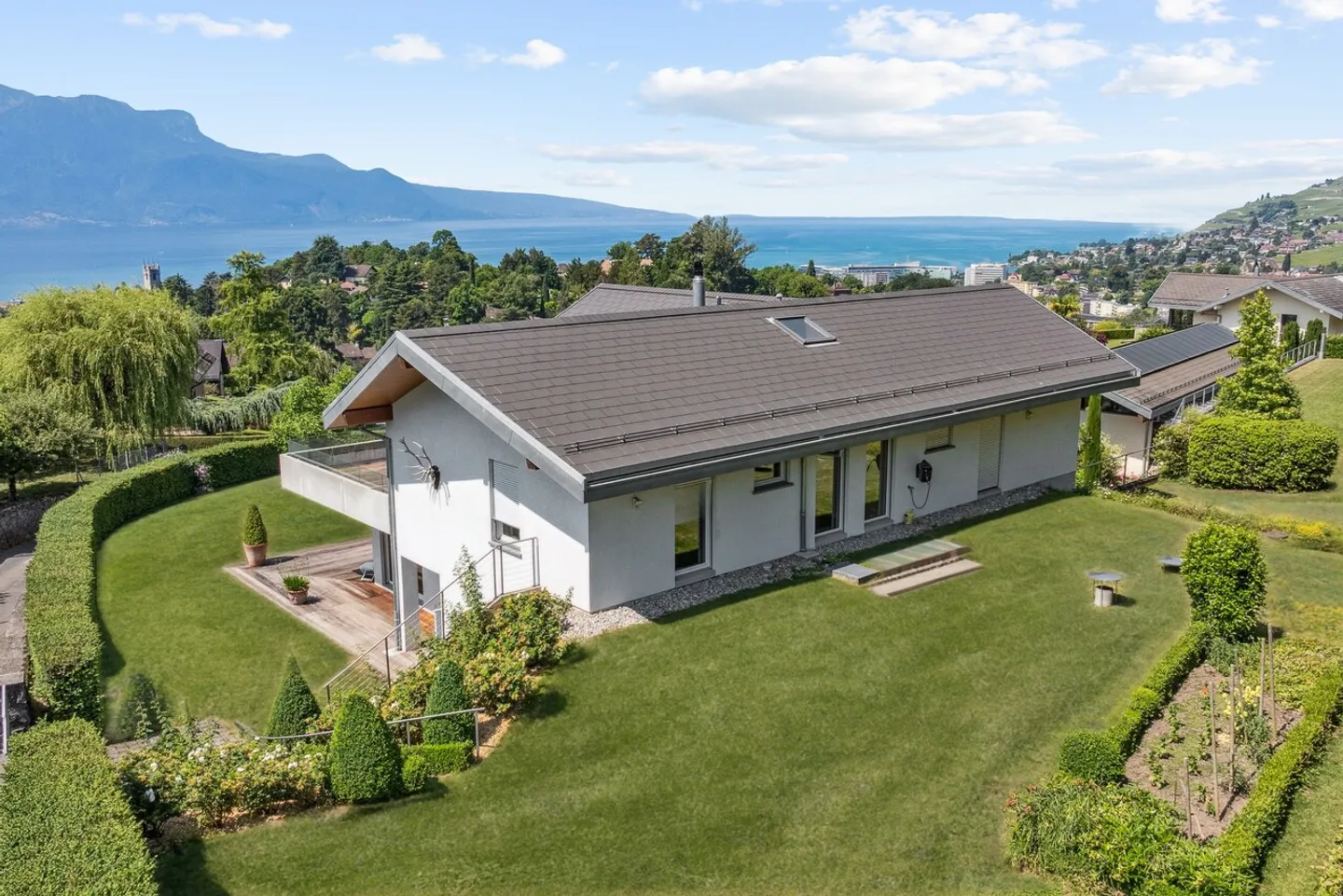 Prestigieuse Villa mit Panoramablick auf den Genfersee und die Alpen - Foto 4 von 17