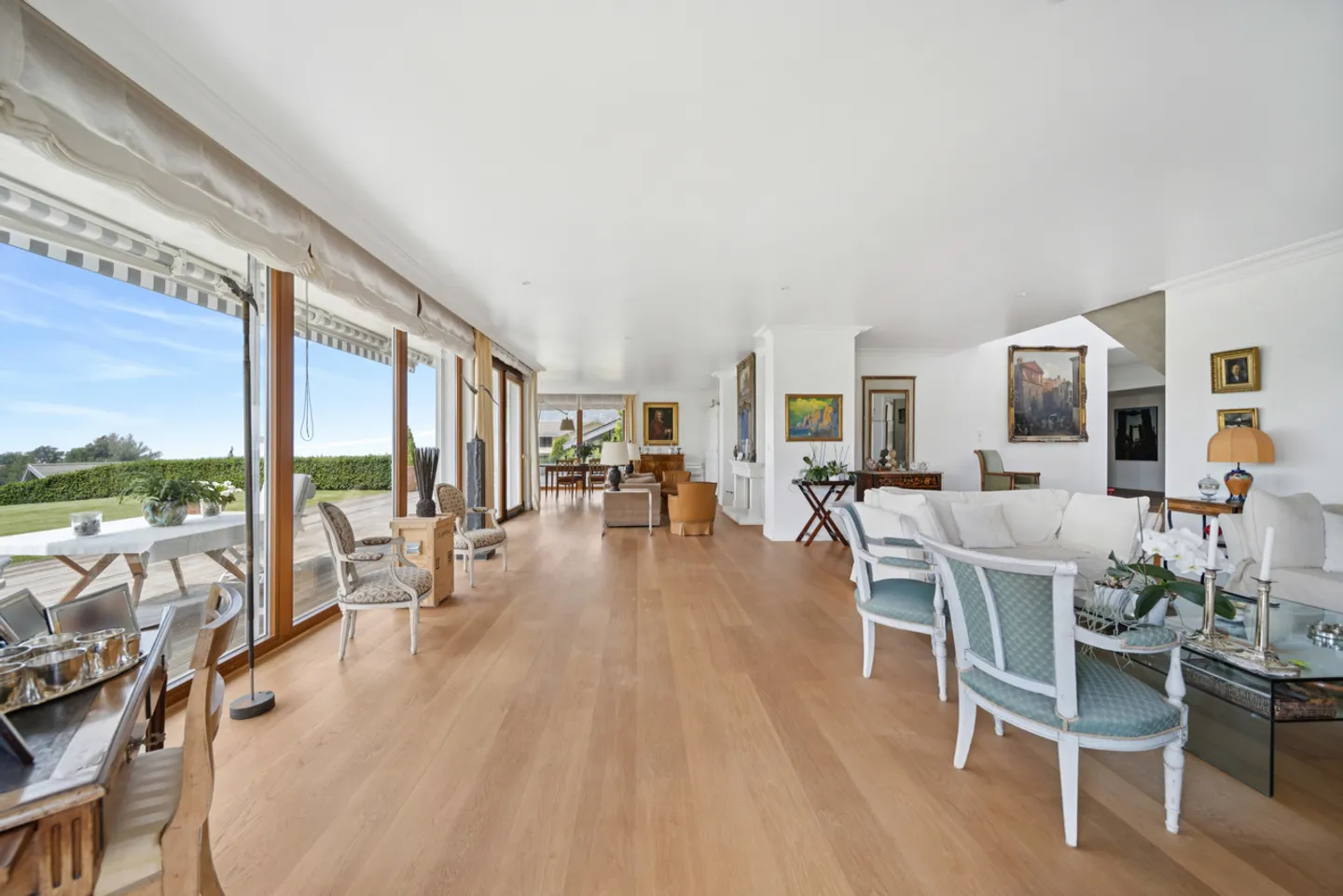 Prestigieuse Villa mit Panoramablick auf den Genfersee und die Alpen - Foto 5 von 17