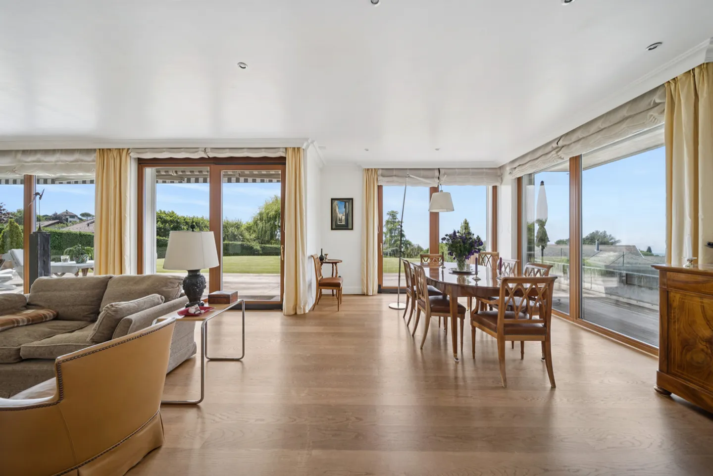 Prestigieuse Villa mit Panoramablick auf den Genfersee und die Alpen - Foto 7 von 17