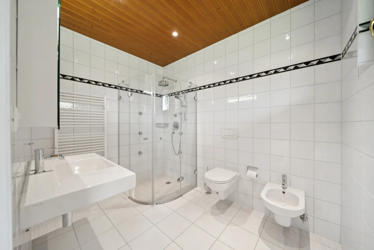 Prestigieuse Villa mit Panoramablick auf den Genfersee und die Alpen - Foto 12 von 17