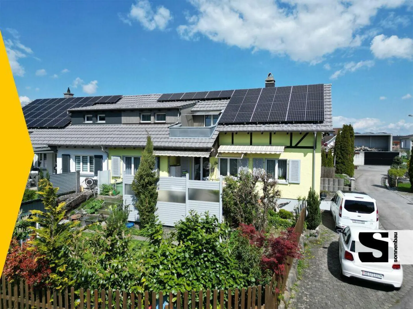 Charmantes Doppelhaus in Ruhiger Lage - Foto 1 von 15