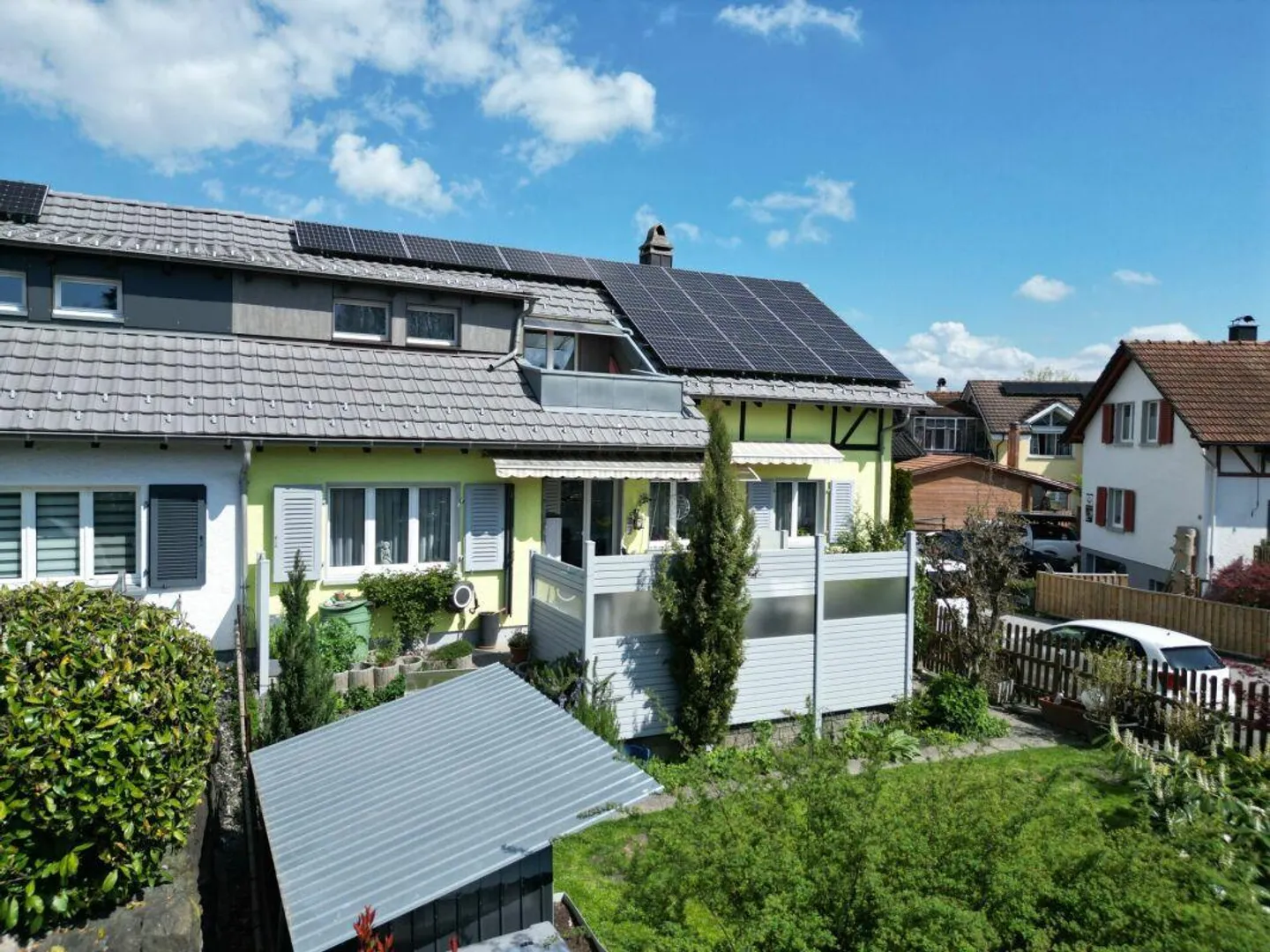 Charmantes Doppelhaus in Ruhiger Lage - Foto 2 von 15