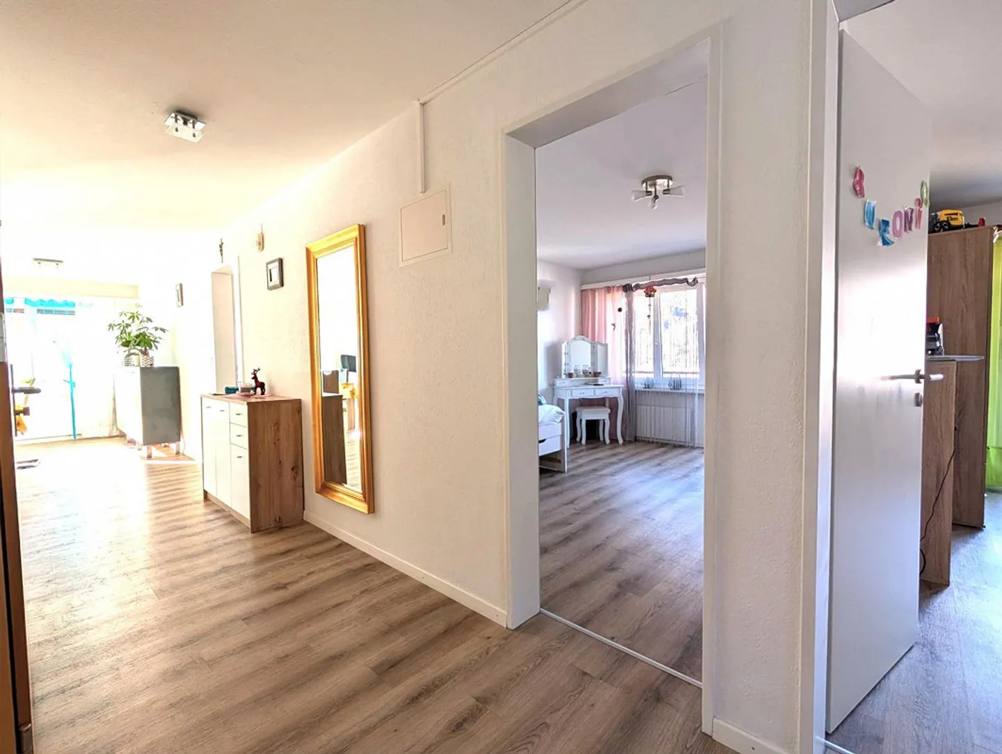Vivere in un quartiere tranquillo a Brig-Glis - Foto 3 di 15