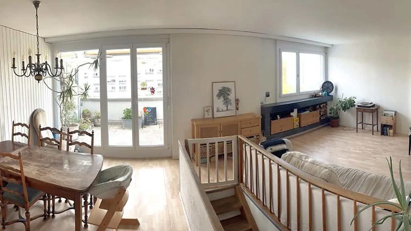 APPARTAMENTO 4½ STANZE A BERN - BÜMPLIZ, ARREDATO, TEMPORANEO - Foto 2 di 10