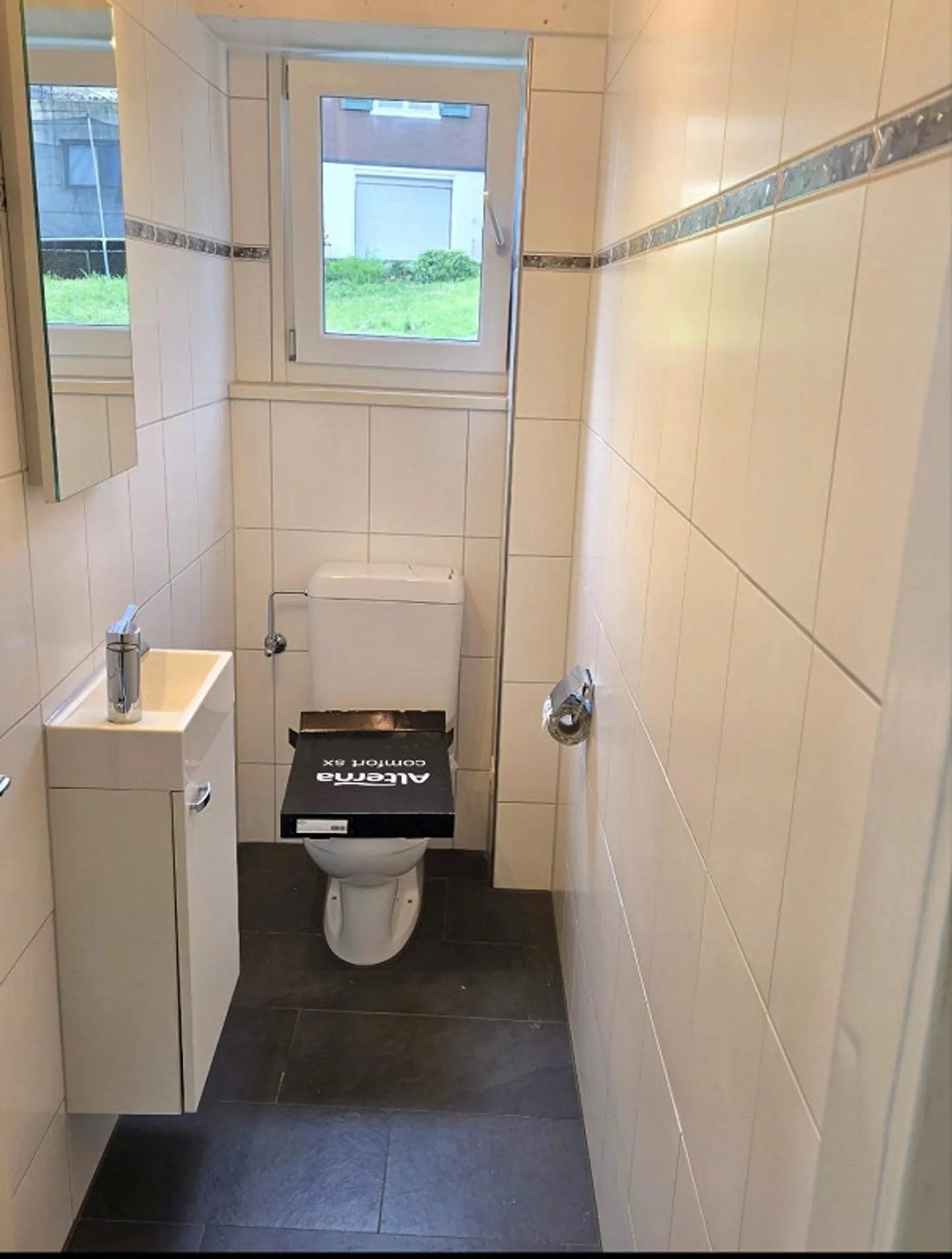 Charmante, fraîchement rénovée appartement de 3,5 pièces, très ensoleillé - Photo 12 sur 16