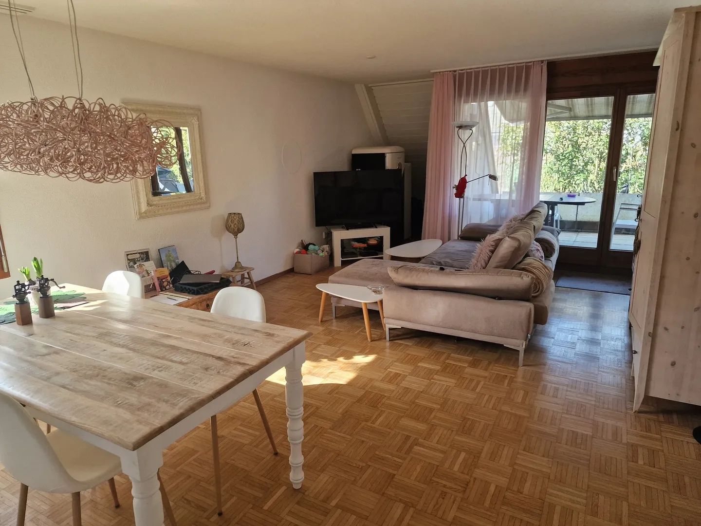 Möblierte Wohnung in Fehraltorf - Foto 1 von 10