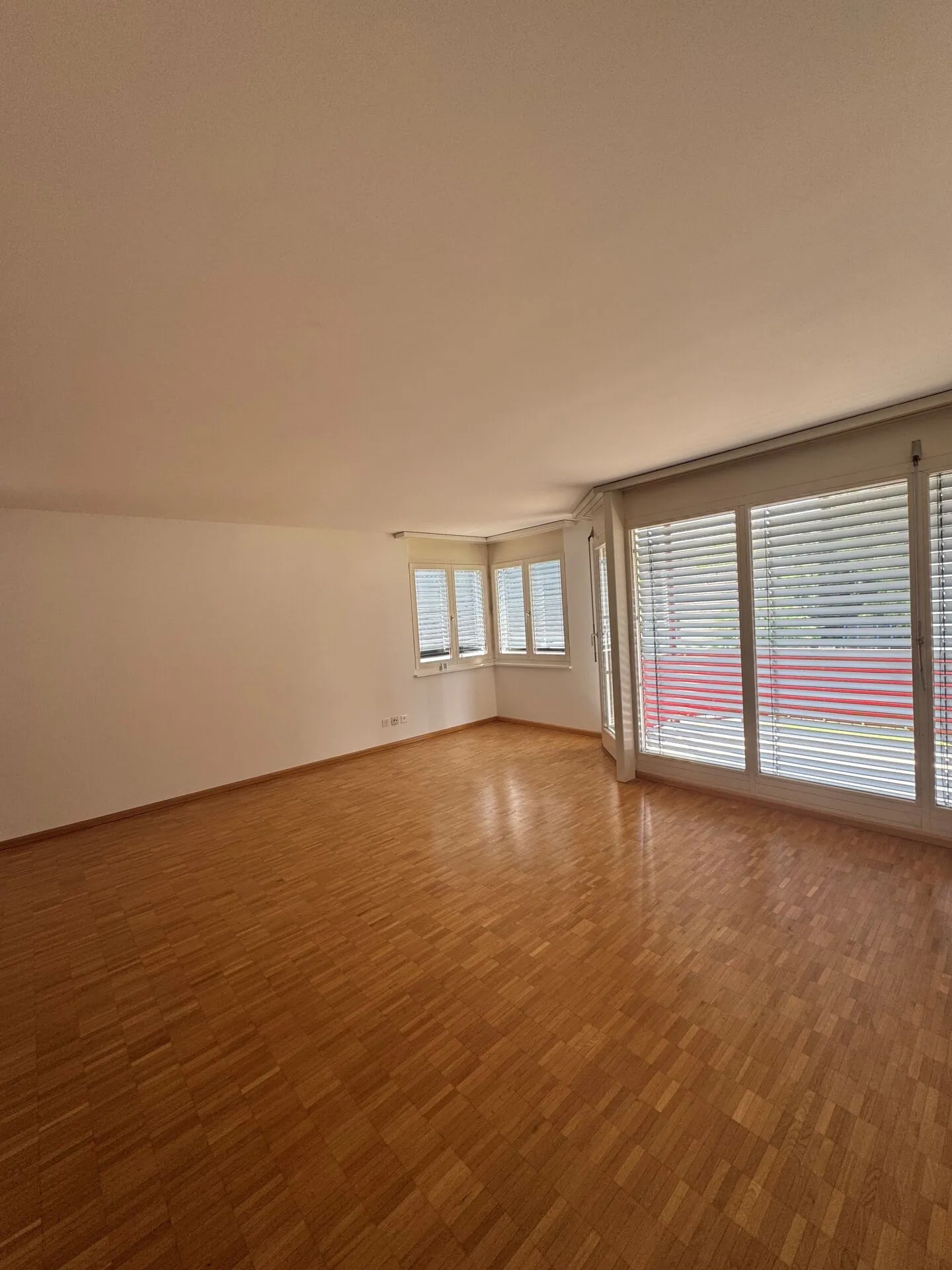 grosszügige Wohnung in Magden - Foto 3 von 8