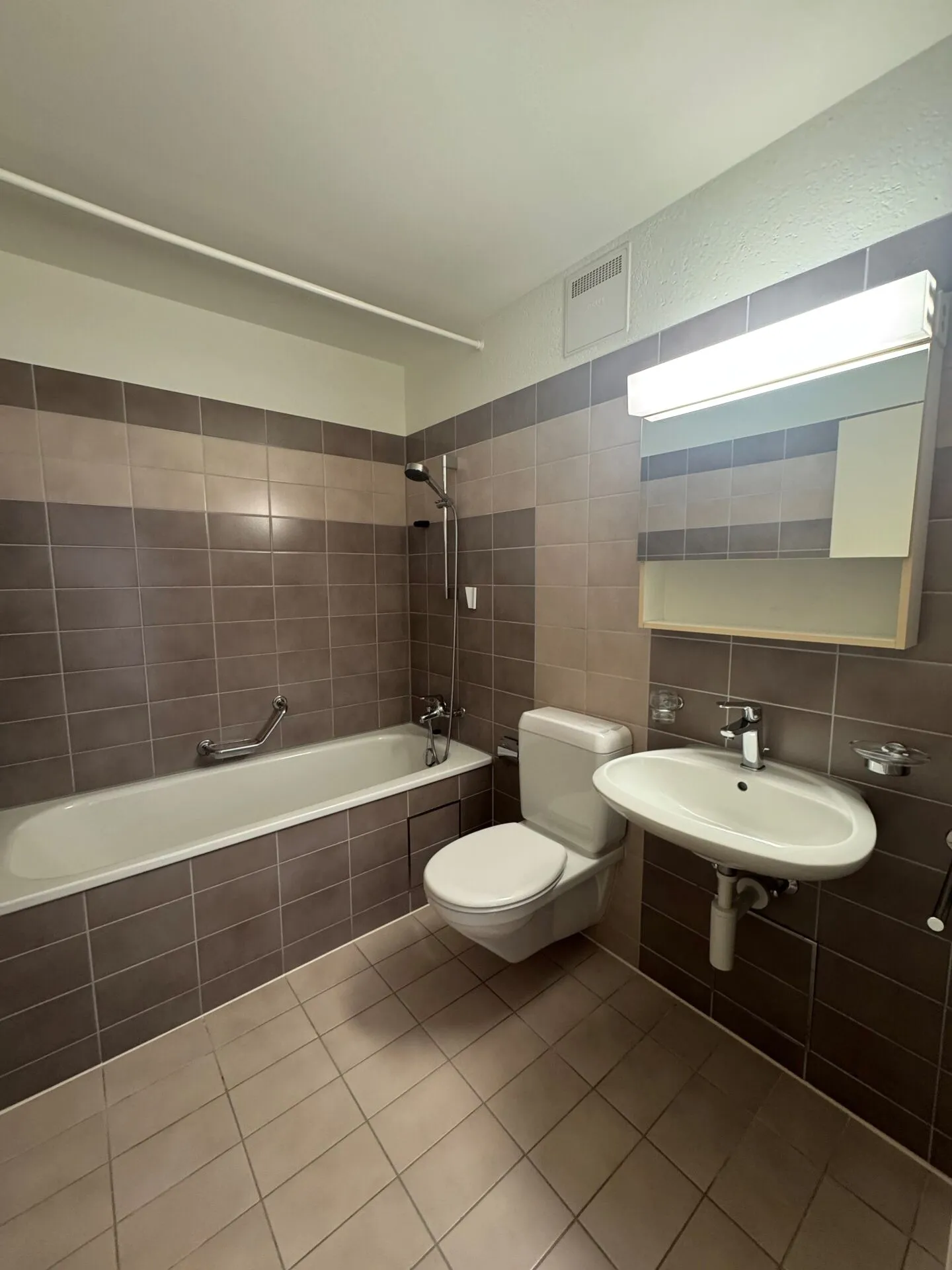 grosszügige Wohnung in Magden - Foto 8 von 8