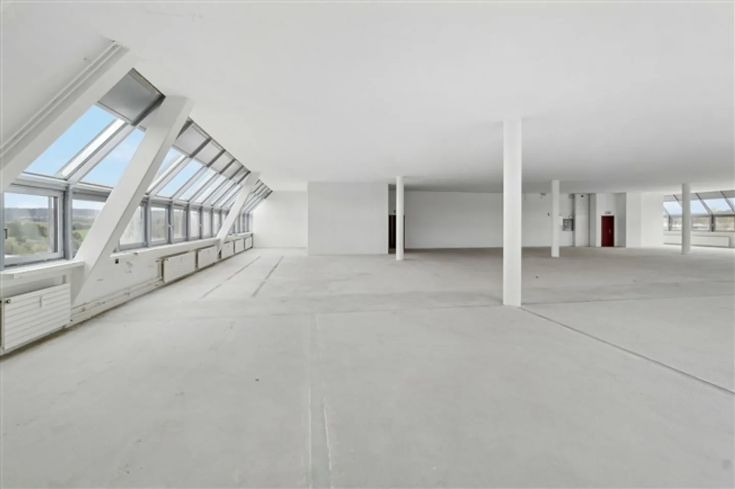 Geräumiger Gewerberaum - Foto 1 von 7