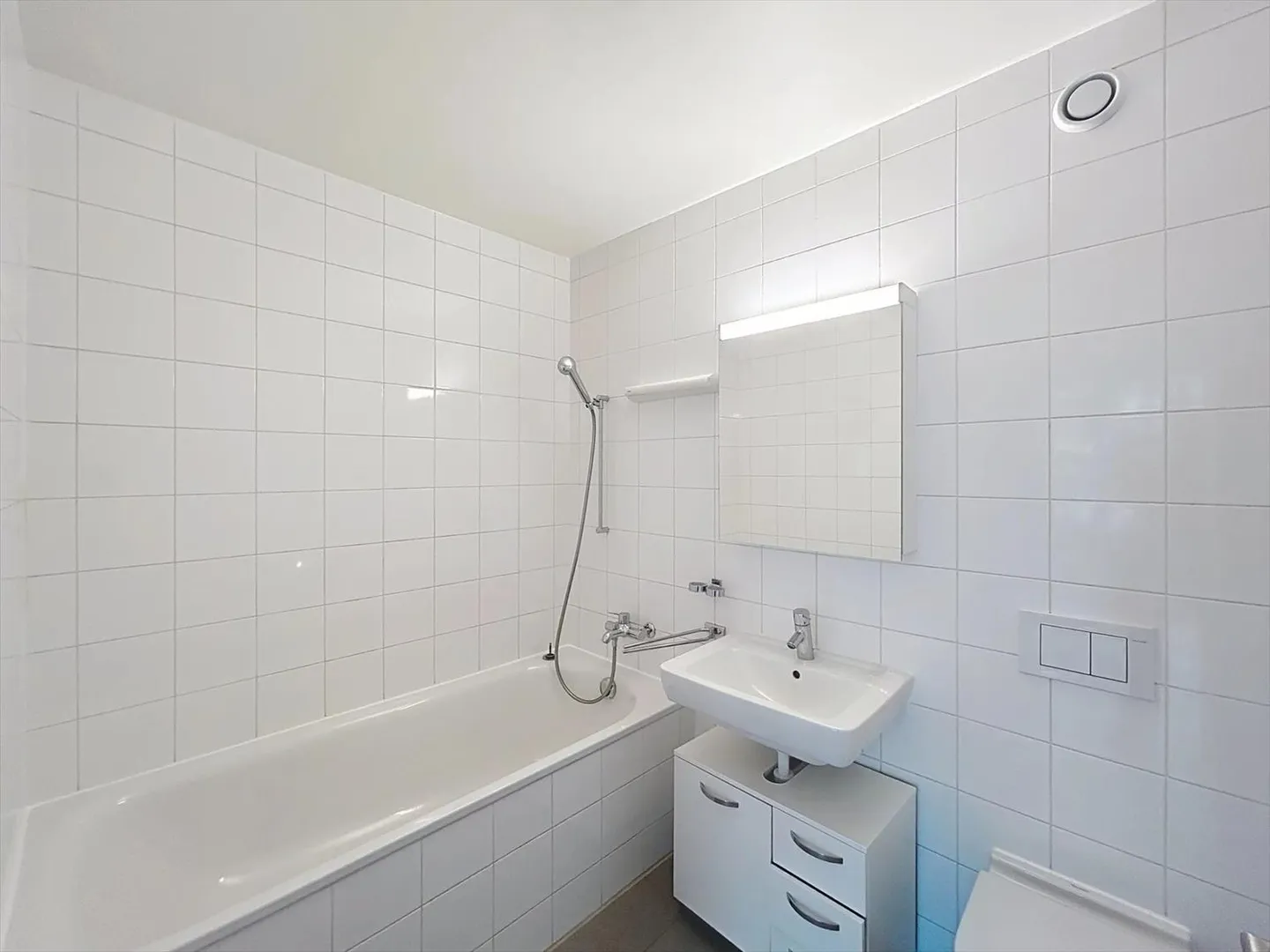 4.5 Room Apartment - Photo 9 of 10