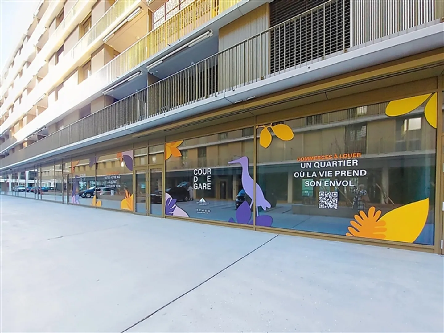 Magnifico passaggio commerciale di 171,46 m2 in affitto nel nuovo quartiere di Cour de Gare a Sion - Foto 1 di 15