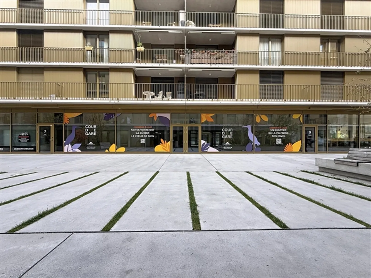 Magnifico passaggio commerciale di 171,46 m2 in affitto nel nuovo quartiere di Cour de Gare a Sion - Foto 5 di 15