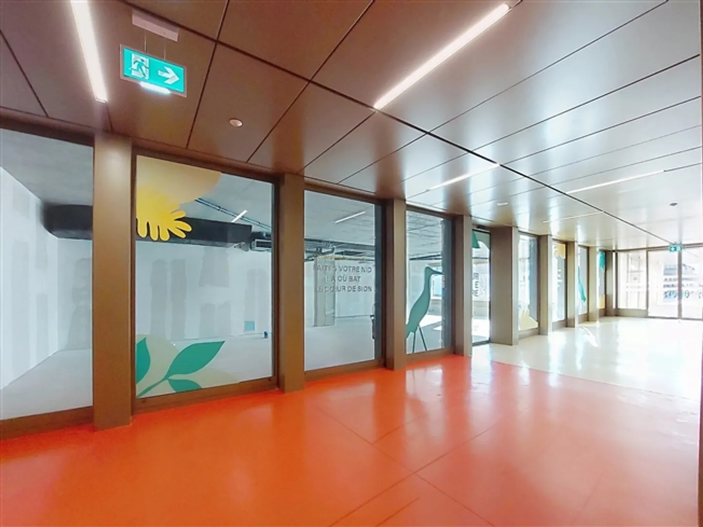 Magnifico passaggio commerciale di 171,46 m2 in affitto nel nuovo quartiere di Cour de Gare a Sion - Foto 14 di 15