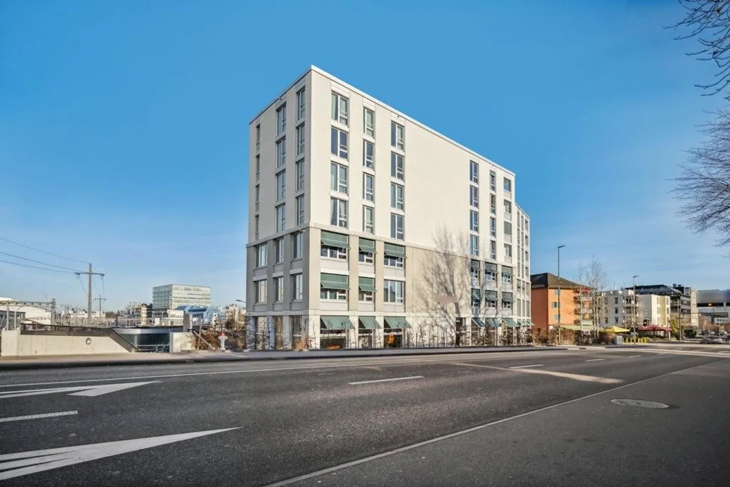 Votre nouvelle oasis de bien-être au cœur de Glattbrugg - Photo 1 sur 9