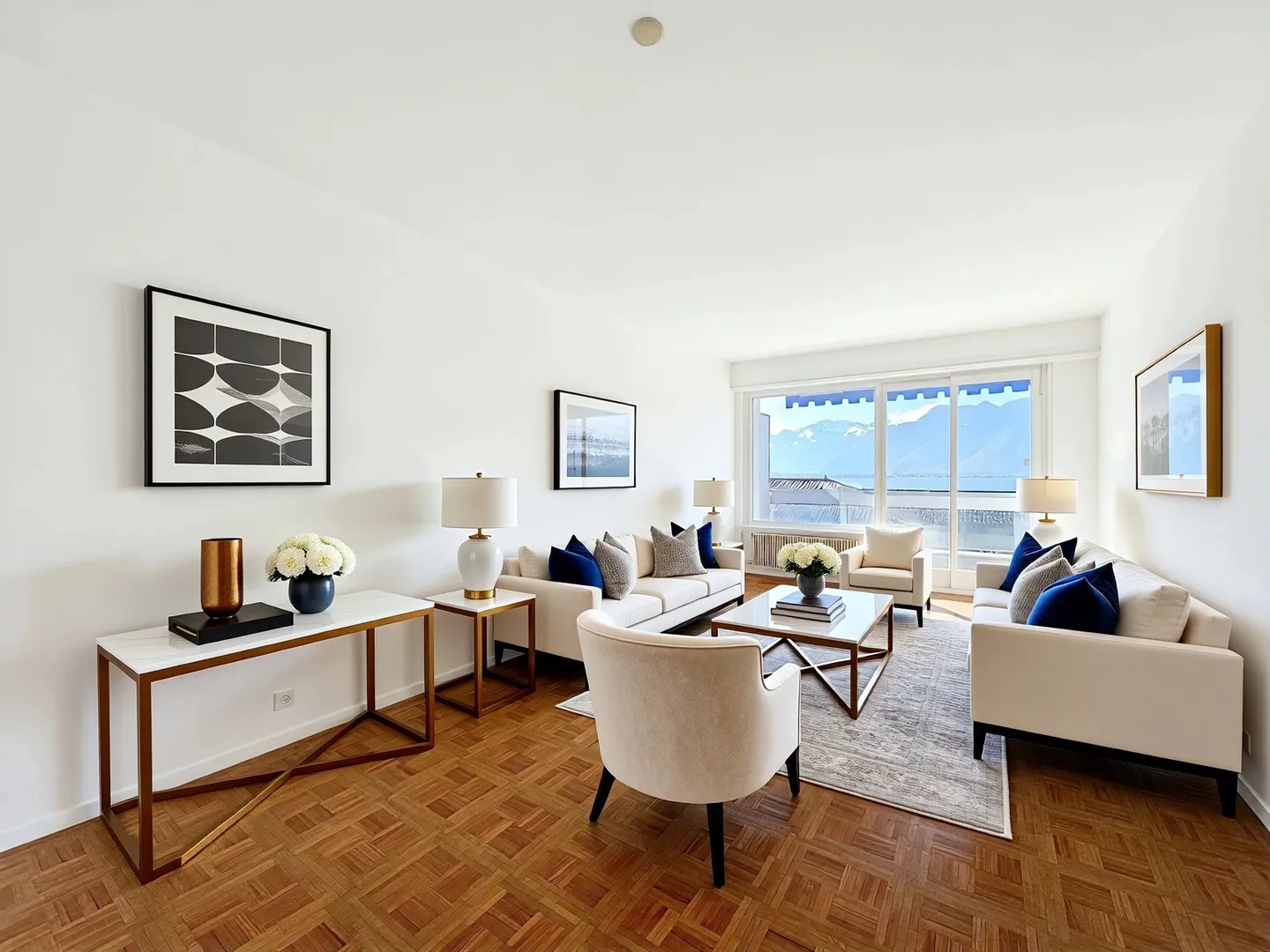 Bel appartement de 2,5 pièces près des magasins - Photo 1 sur 9