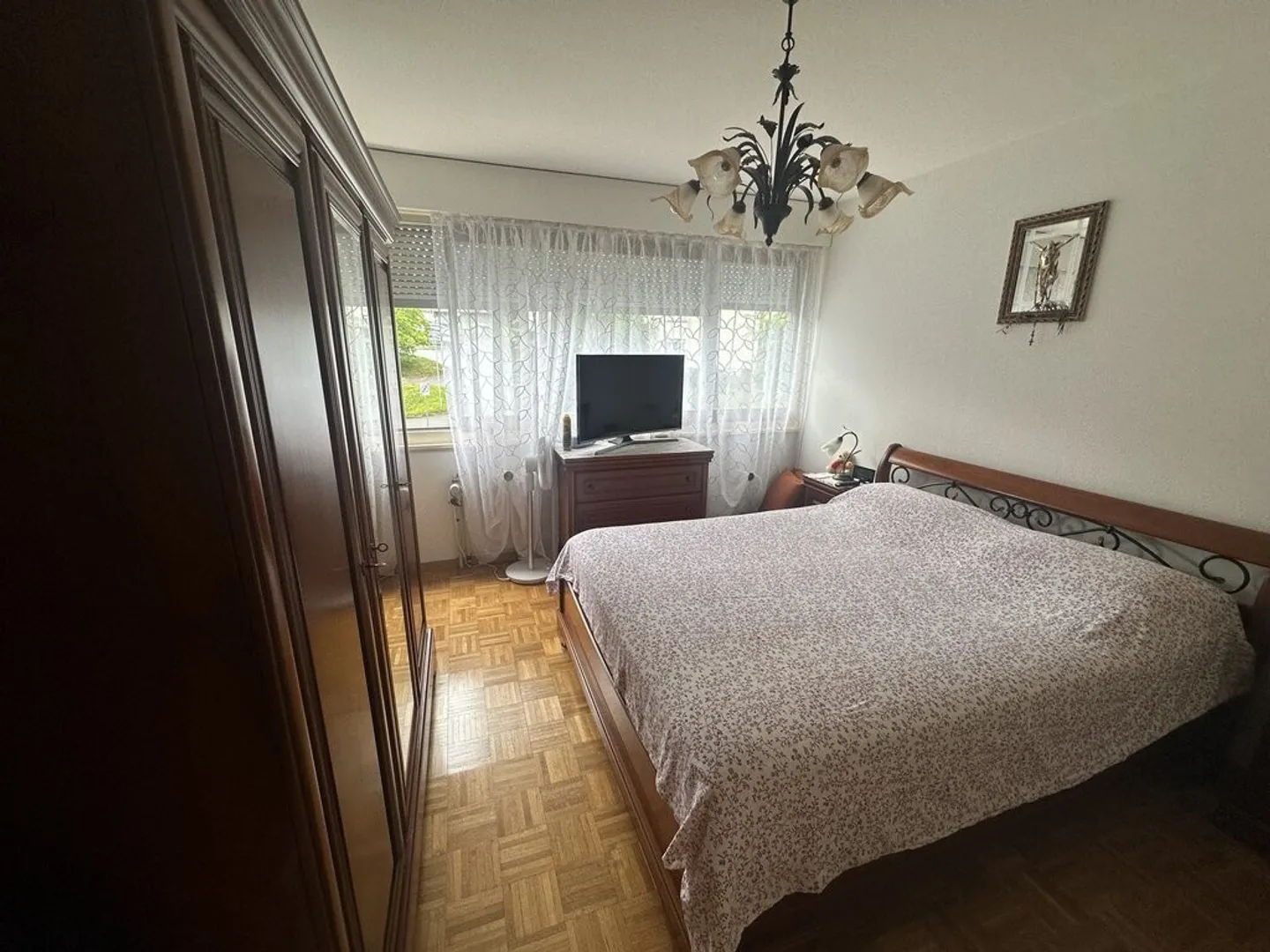 3-room apartment on the 1st floor - Photo 2 of 8