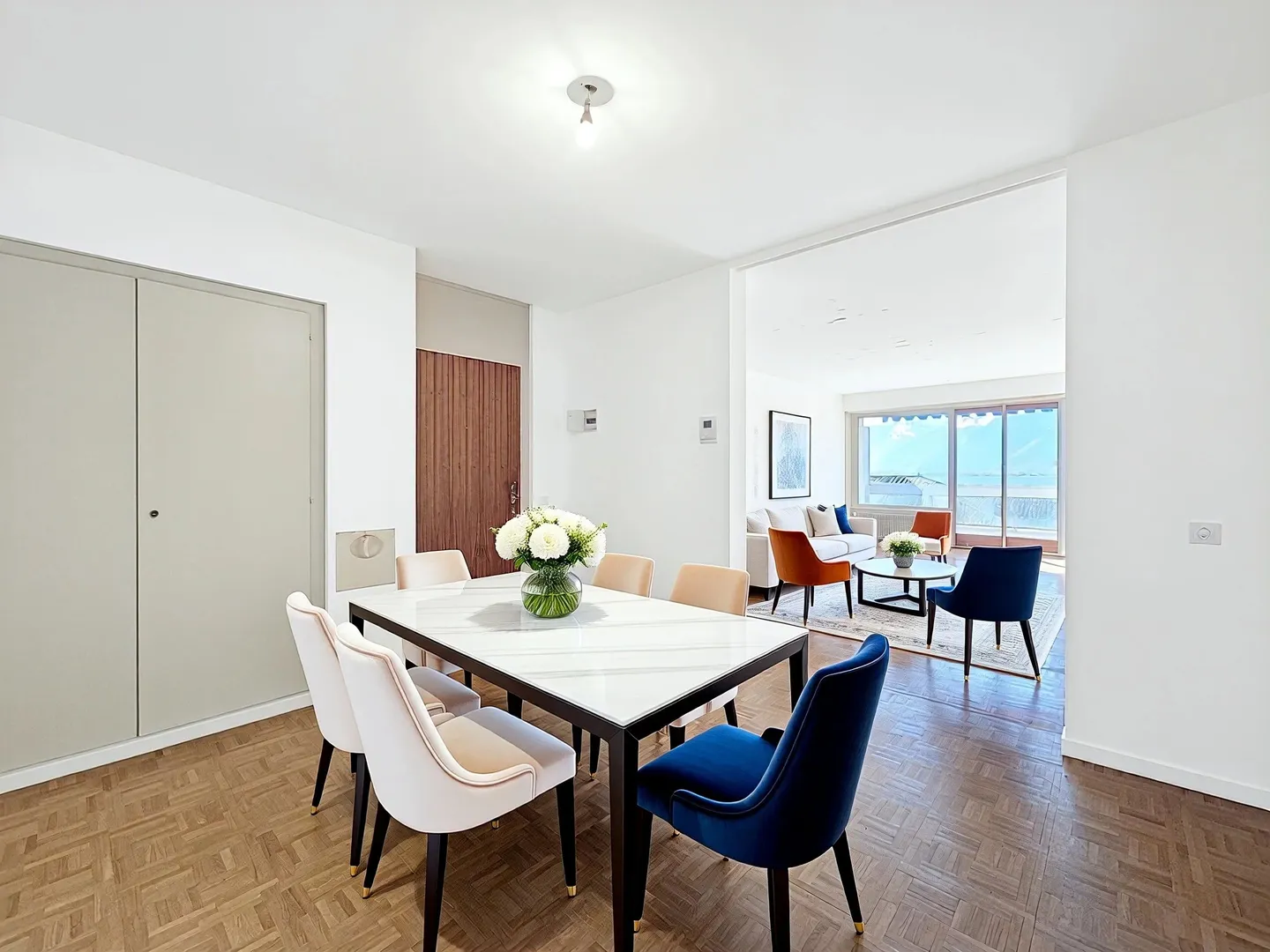 Bel appartement de 2,5 pièces près des magasins - Photo 4 sur 9