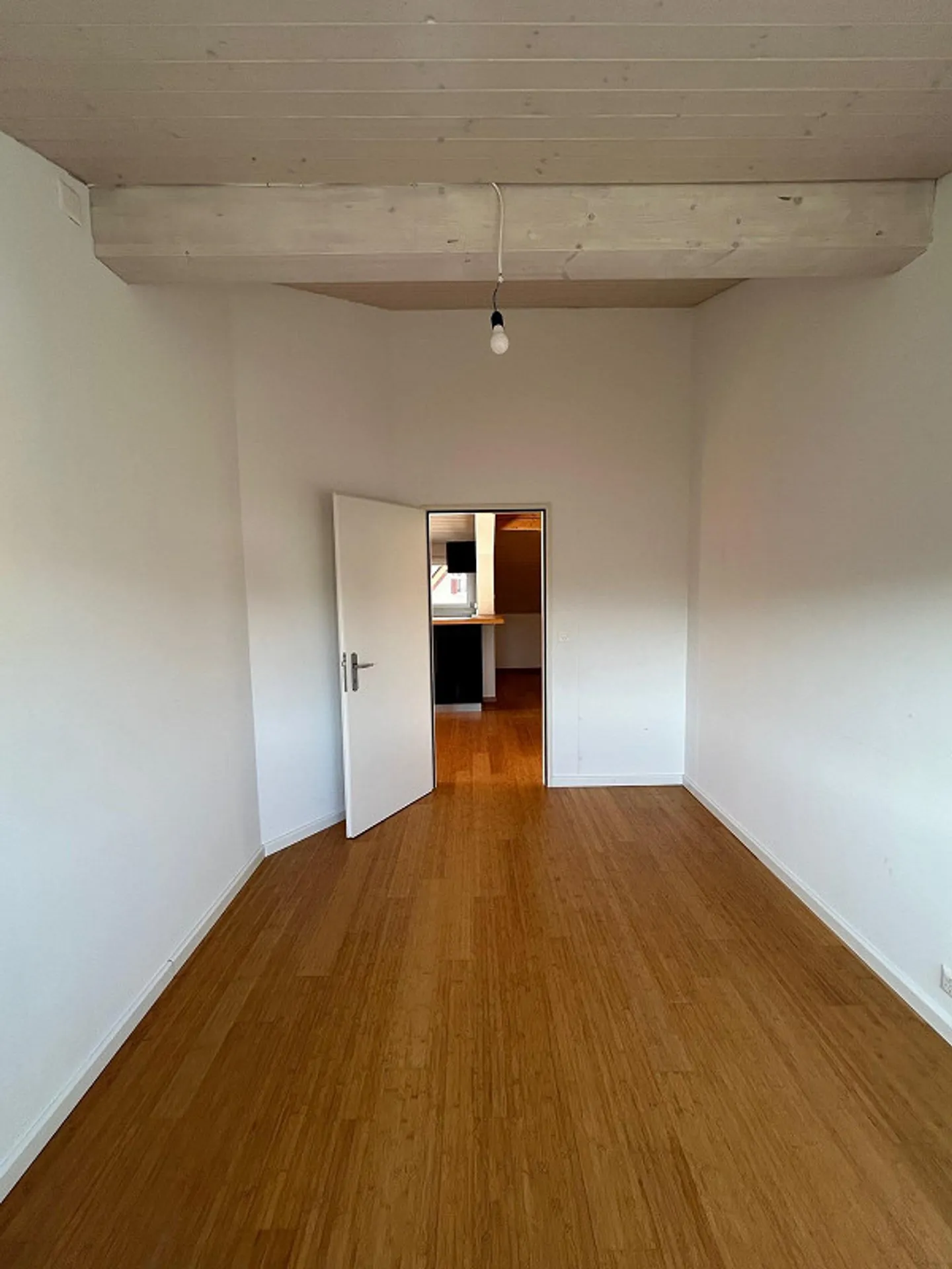 Beaucoup d'espace avec grand balcon et vue panoramique - Photo 8 sur 13