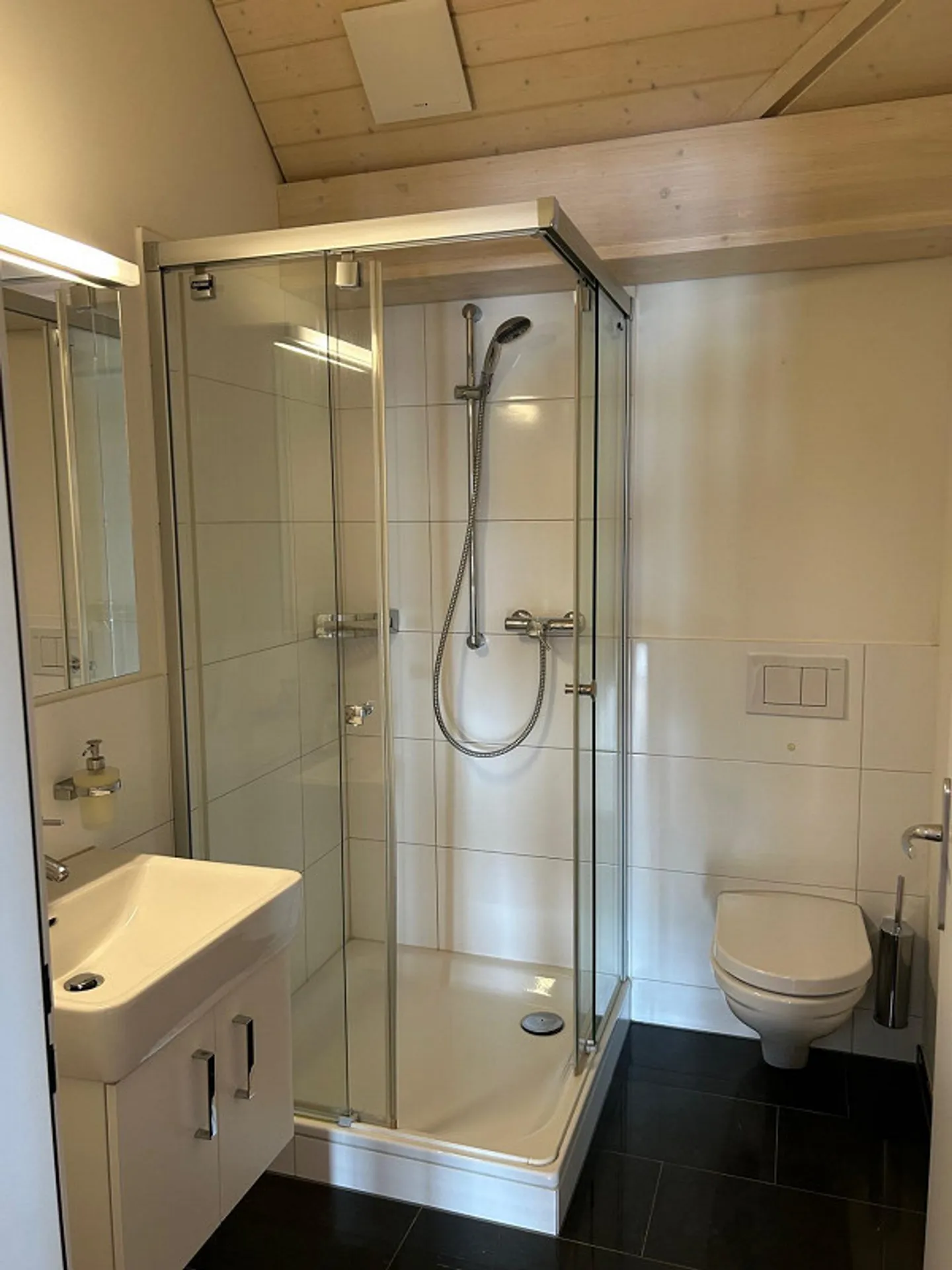 Beaucoup d'espace avec grand balcon et vue panoramique - Photo 10 sur 13