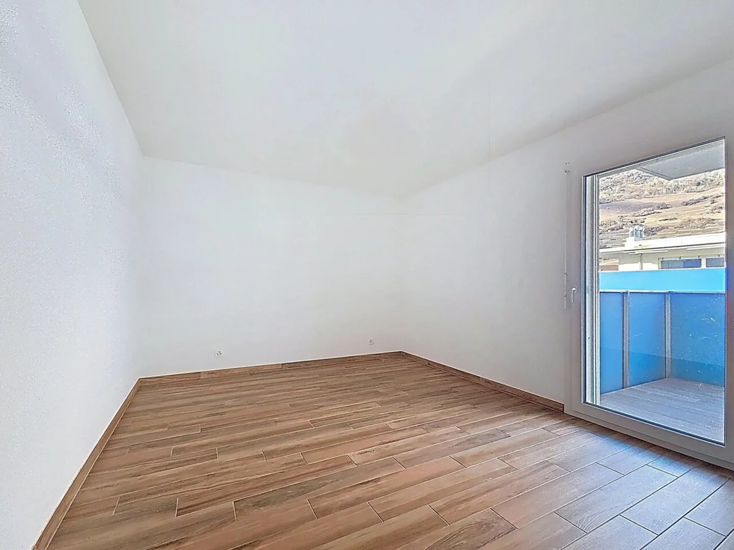 3,5-Zimmer-Penthouse-Wohnung mit großer Terrasse und freiem Blick - Foto 4 von 8